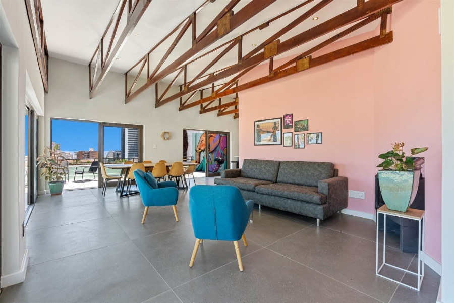 To Let 4 Bedroom Property for Rent in Sea Point Western Cape